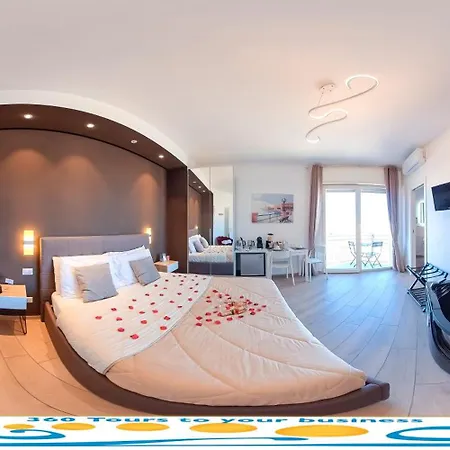 Capruzzi 4* باري